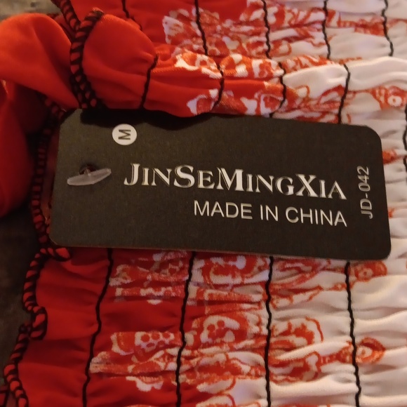 Ladies Dress - Picture 3 of 3